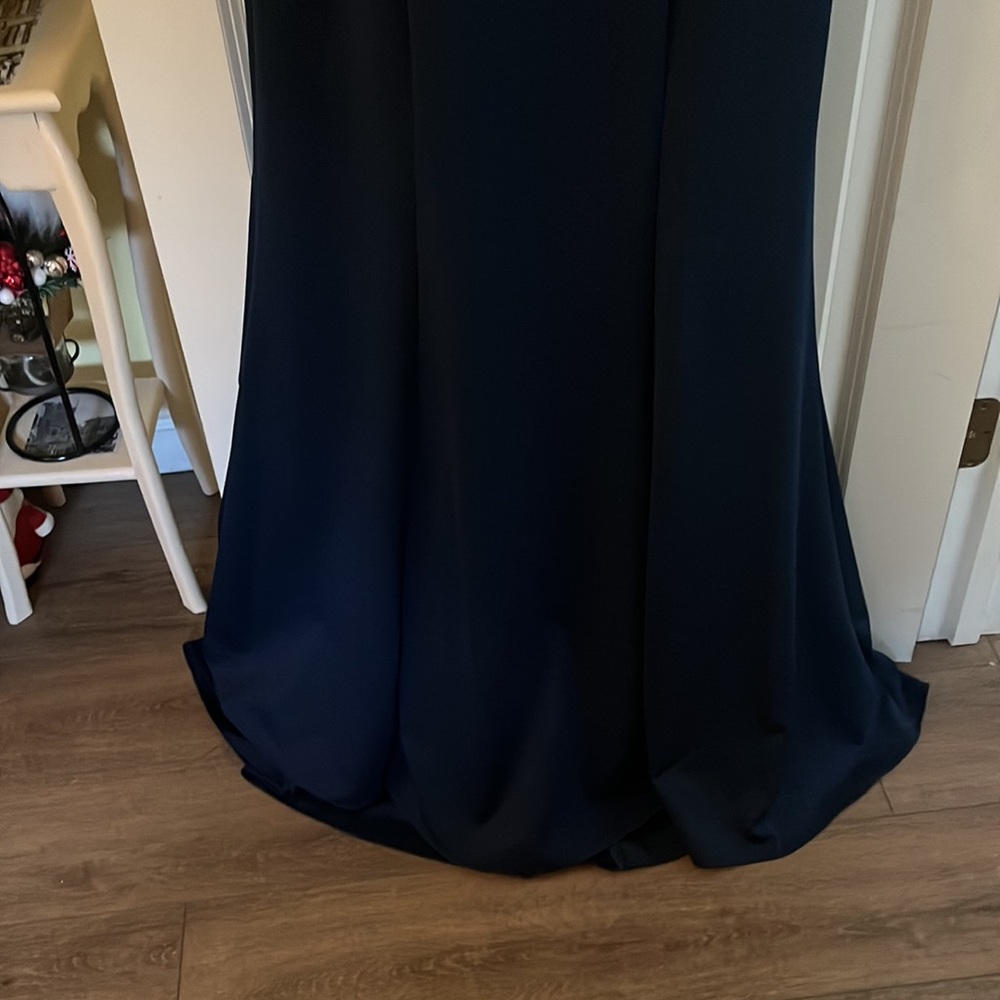 Lucci Lu Size 14 Sequined full length gown. Wedding/Special Occasion. Navy - Picture 4 of 16